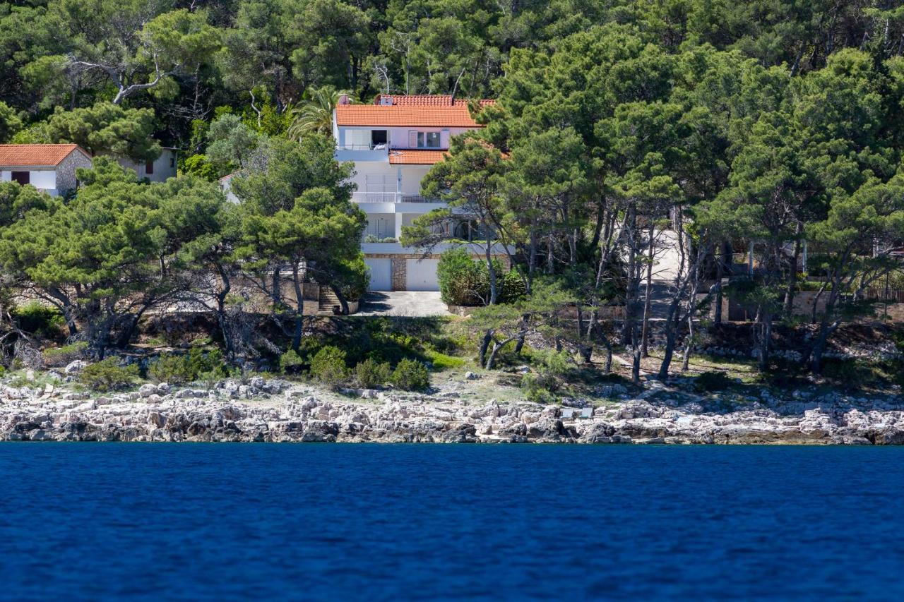 Apartments Dobronic Jelsa  Buitenkant foto